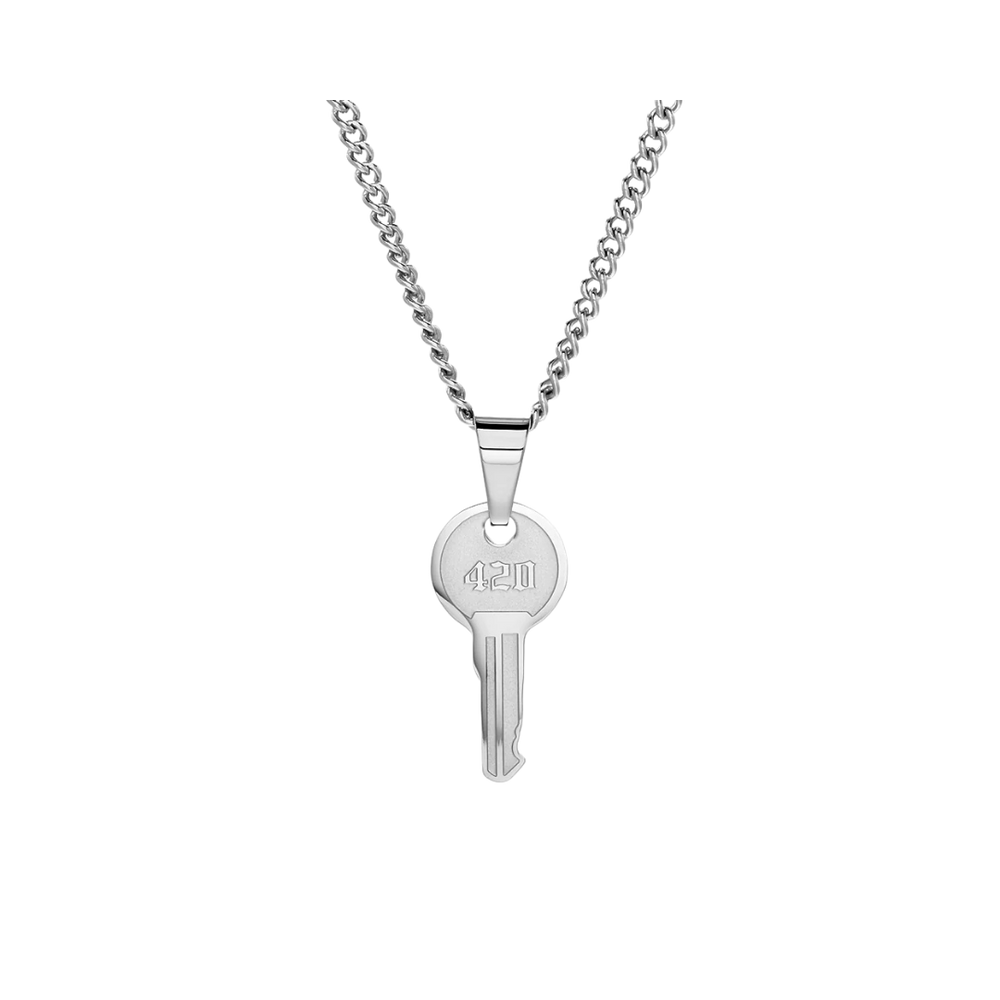 KEY CHARM WITH CURB CHAIN